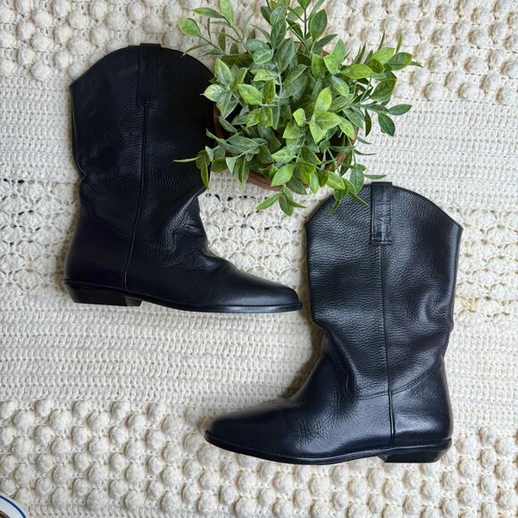VINTAGE NINE WEST Women's Size 7 Pebbled Leather Flat Cowboy Boot Black Pull On - Picture 2 of 13